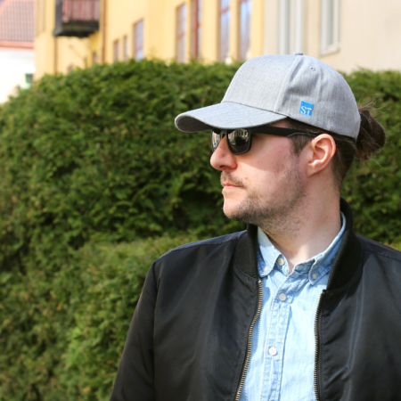 Keps med ST-logga